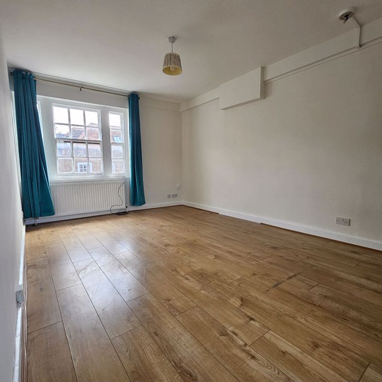 Property photo 2 of 7 Photo 6