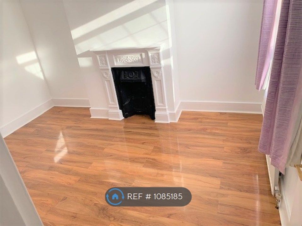 Property photo 2 of 14 Bedroom