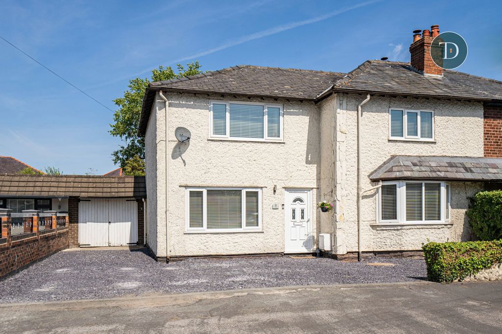 Property photo 1 of 42