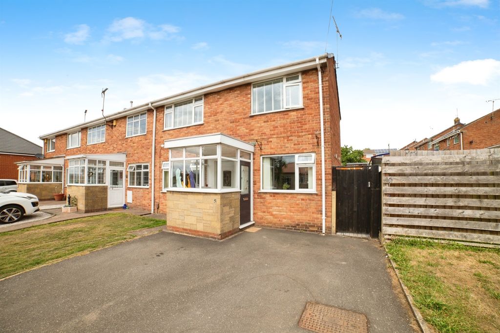 Property photo 1 of 17