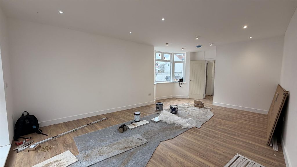 Property photo 2 of 13 Img_4194.Jpeg