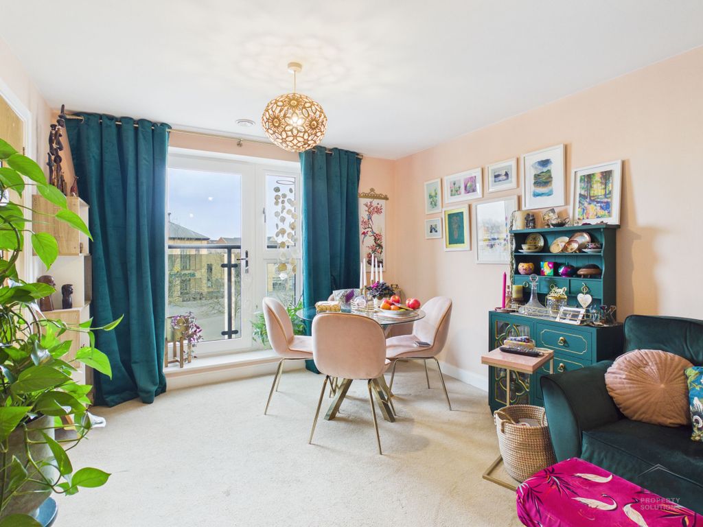 Property photo 2 of 25