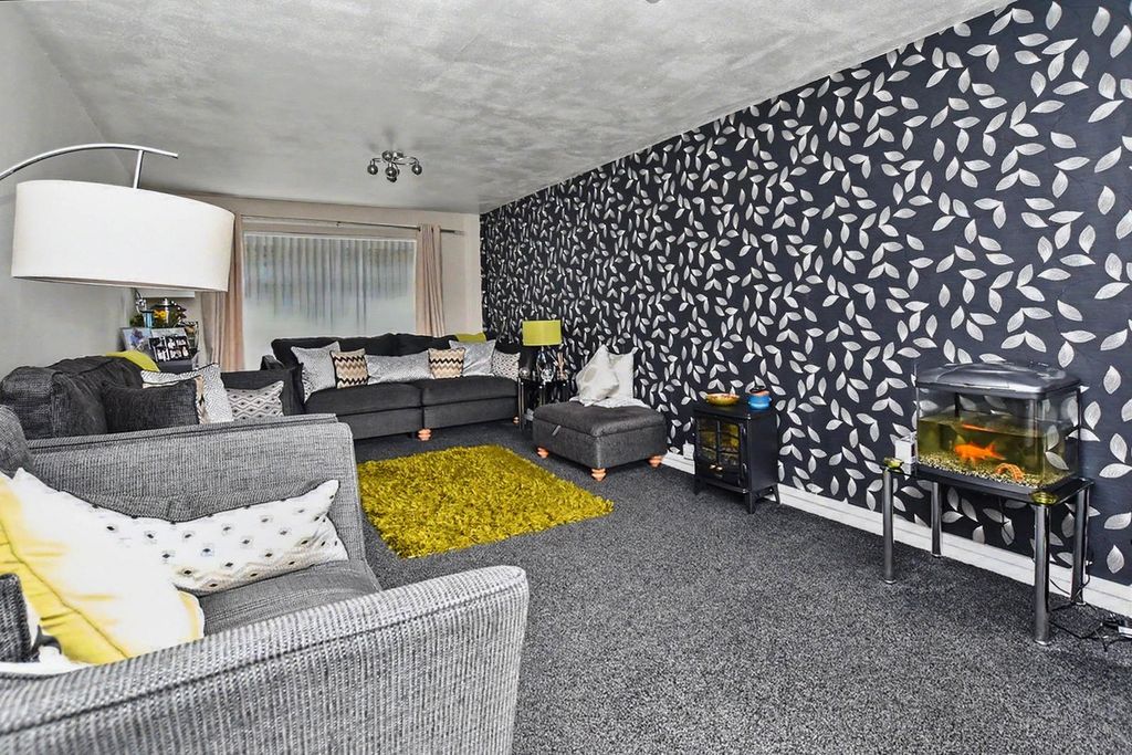 Property photo 2 of 22 Picture No. 29