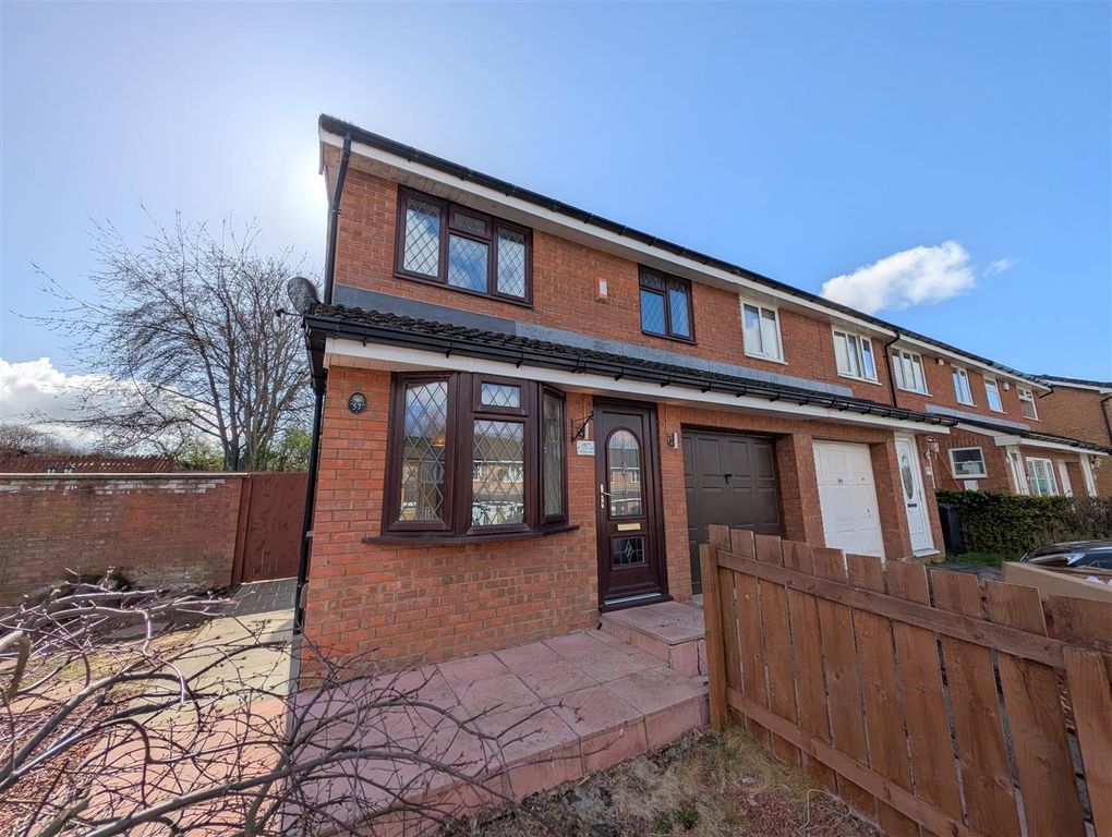 Property photo 1 of 16 Externally