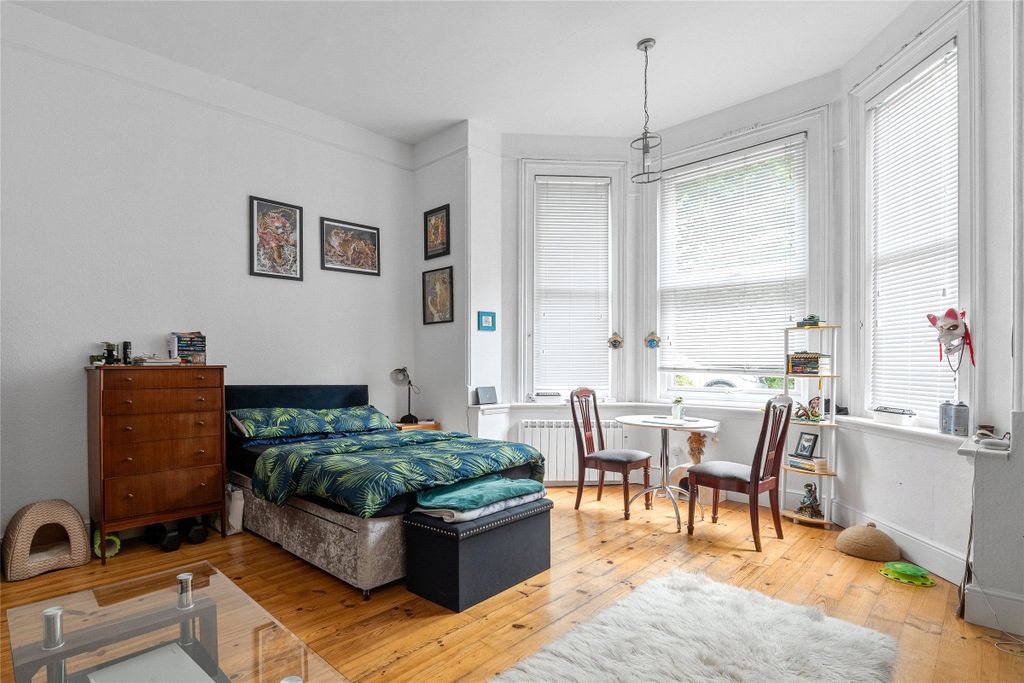 Property photo 2 of 10 Picture No. 01