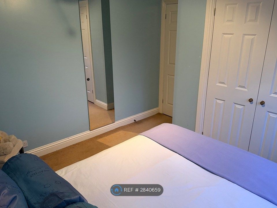 Property photo 3 of 16 Bedroom