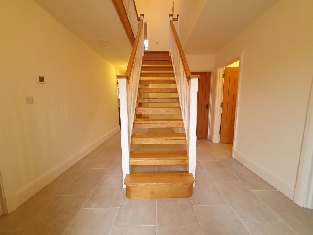 Property photo 3 of 30