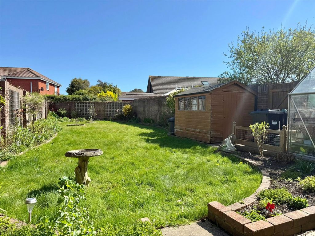 Property photo 2 of 17 Picture No. 14