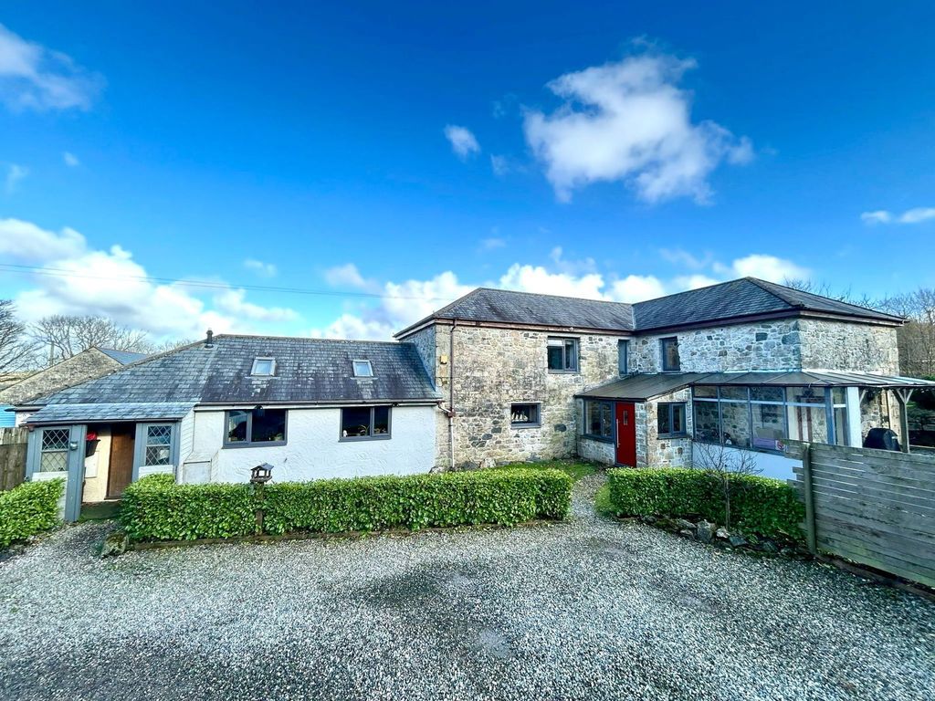 Property photo 1 of 42