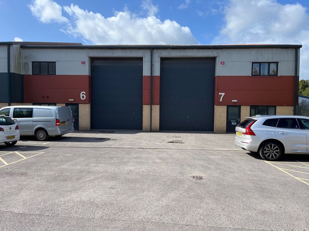 Property photo 1 of 7