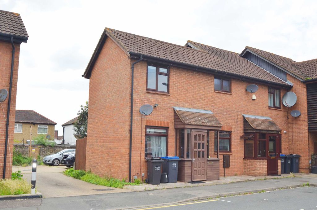 Property photo 1 of 8 Photo