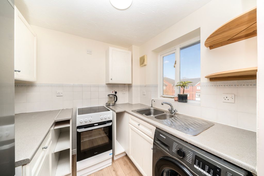 Property photo 3 of 7 Picture No. 10