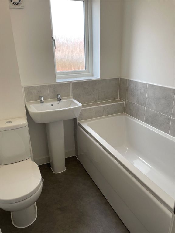 Property photo 3 of 5 Picture No. 31