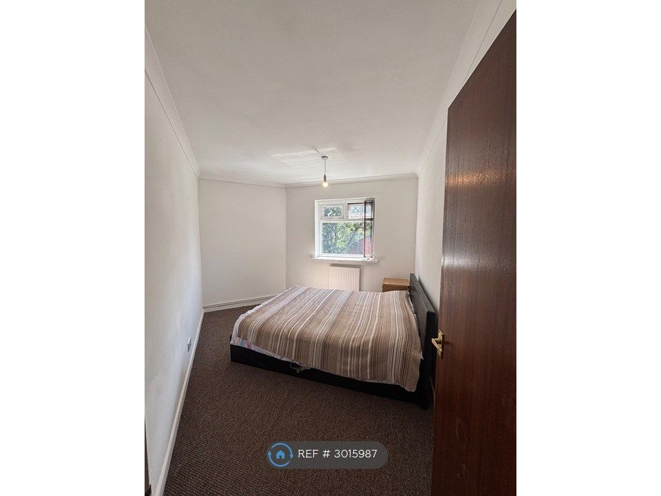 Property photo 2 of 3