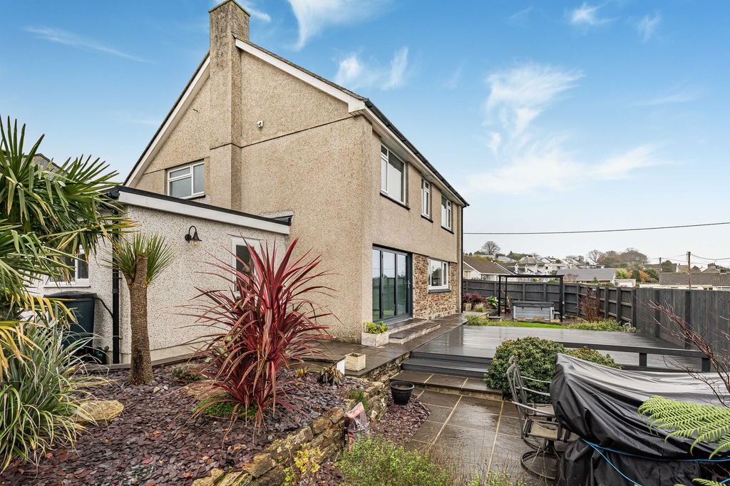 Property photo 1 of 25