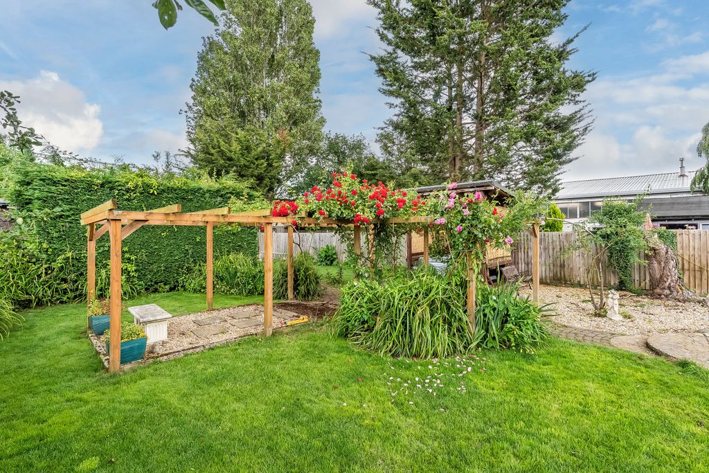Property photo 2 of 27 2