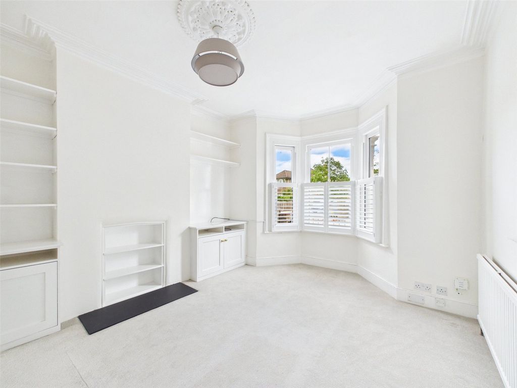 Property photo 2 of 11 Picture No. 09