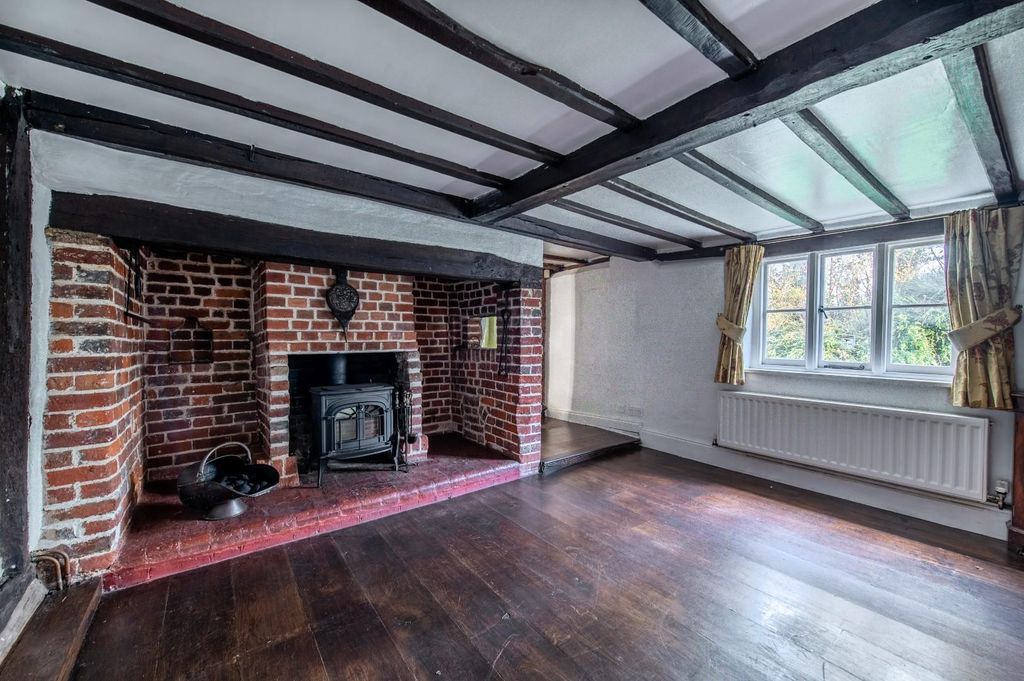 Property photo 3 of 28 Sitting Room