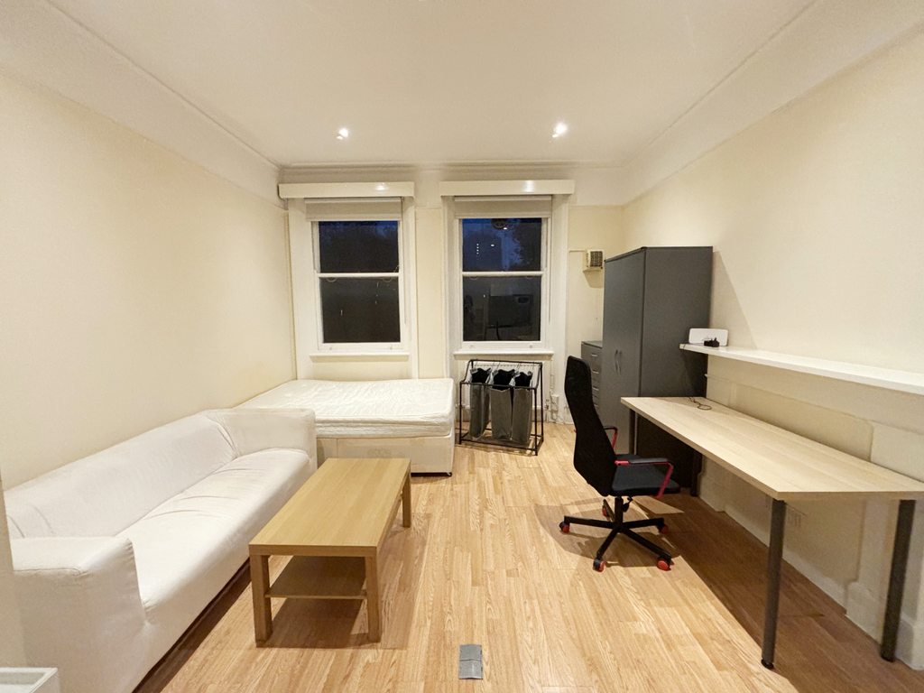 Property photo 1 of 3