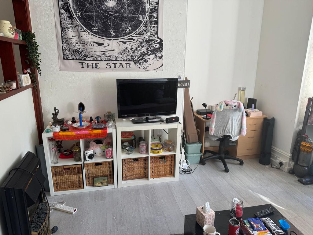 Property photo 3 of 7