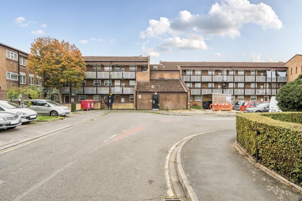 Property photo 1 of 21 External View