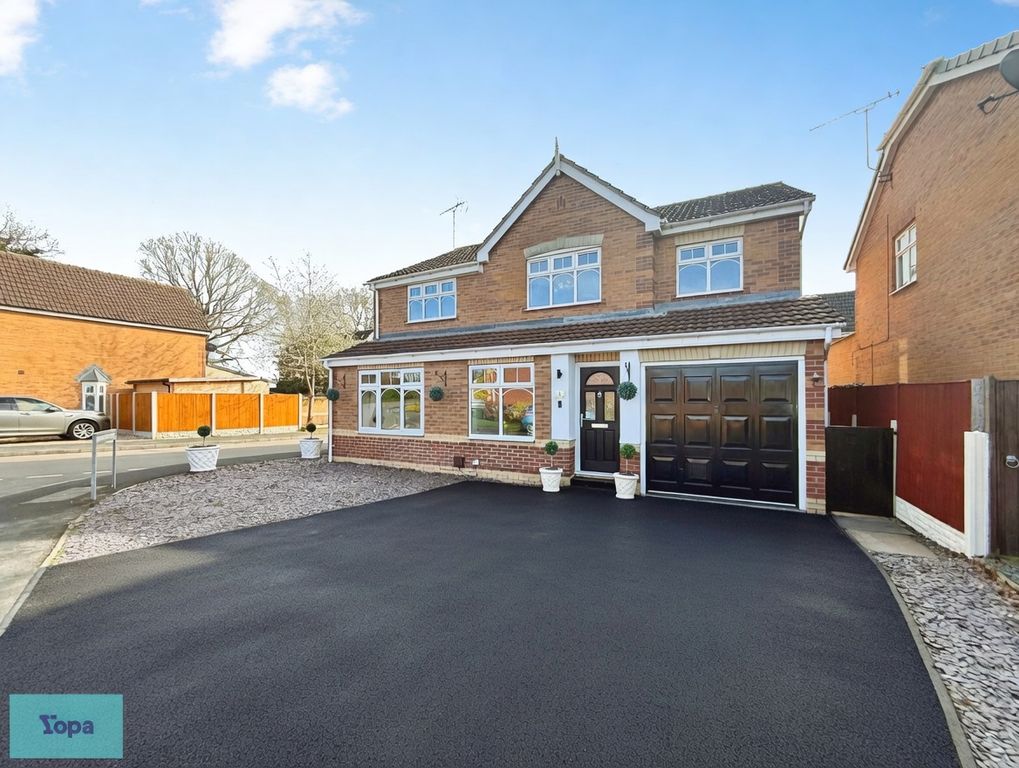 Property photo 1 of 21 Frontphoto