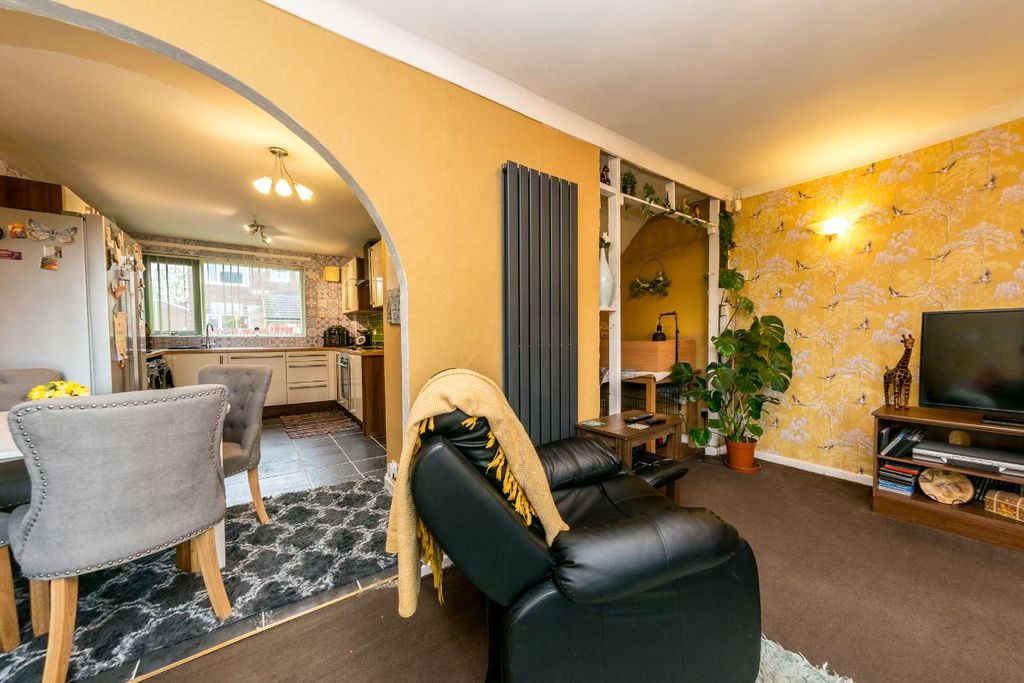 Property photo 3 of 24
