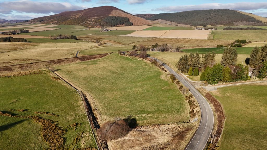 Property photo 3 of 3