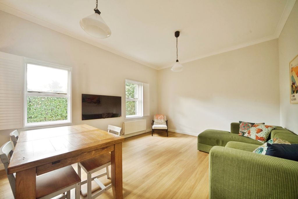 Property photo 2 of 19 Pbox-Img.Jpg