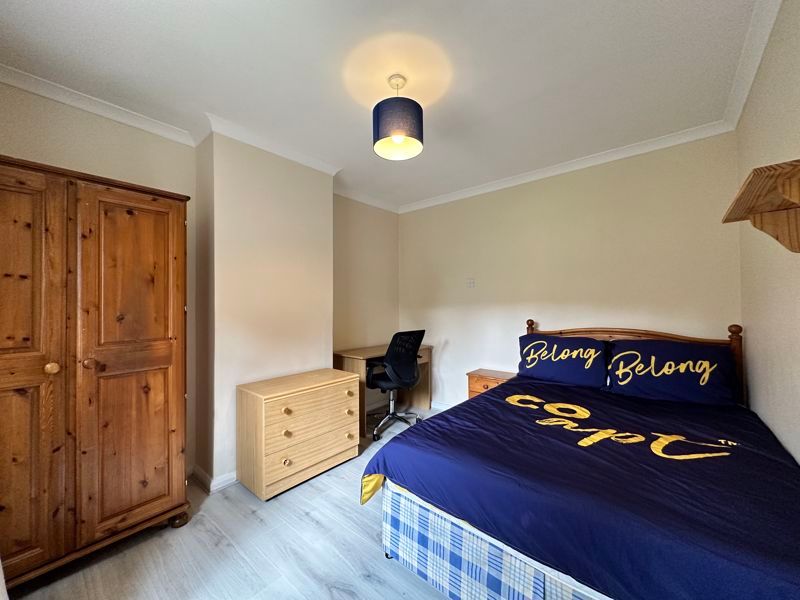 Property photo 3 of 11 Photo 6