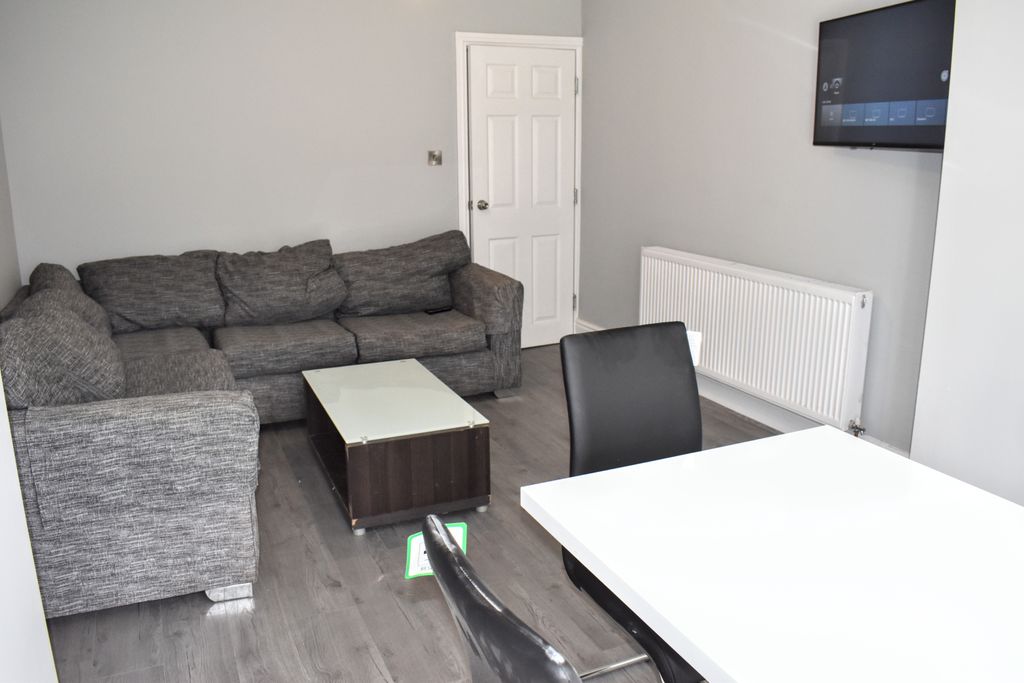 Property photo 2 of 13 Dsc_0944