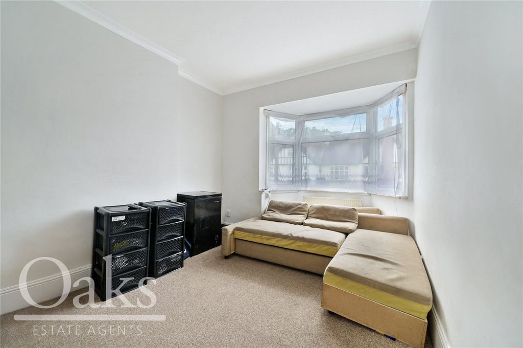 Property photo 2 of 8 Picture No. 10