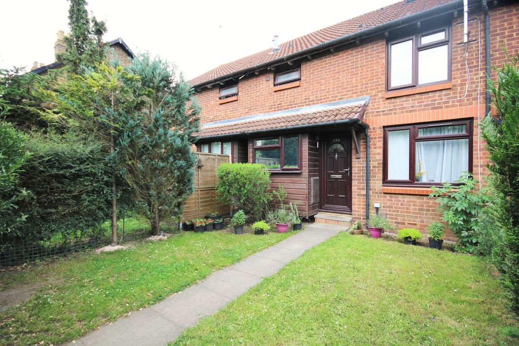 Property photo 1 of 7 Front