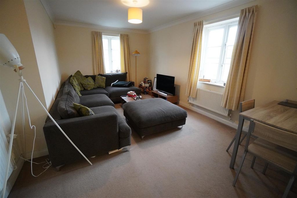 Property photo 3 of 7