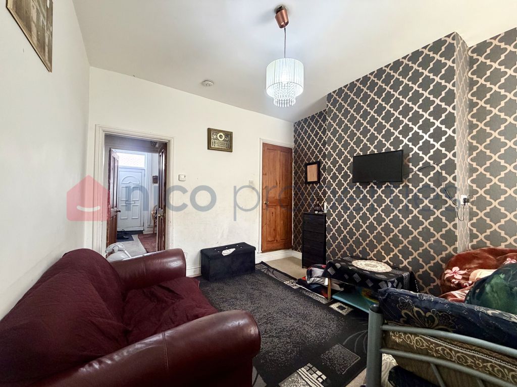 Property photo 3 of 11