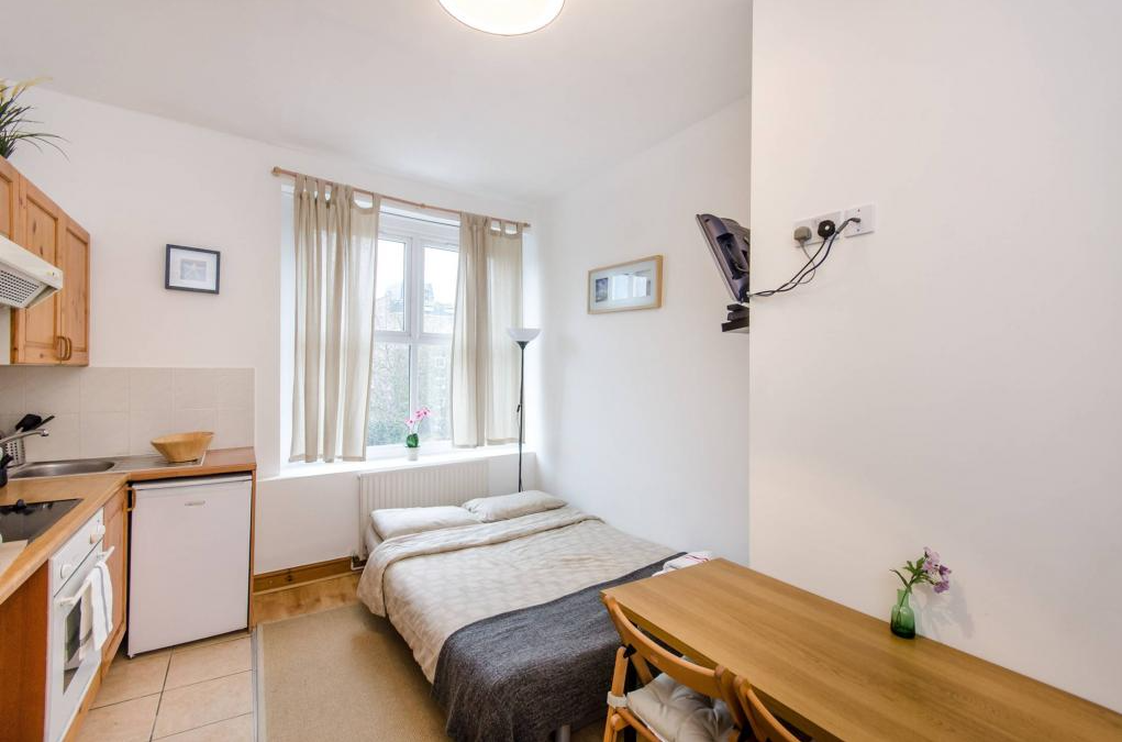 Property photo 1 of 6 Apartment For Rent