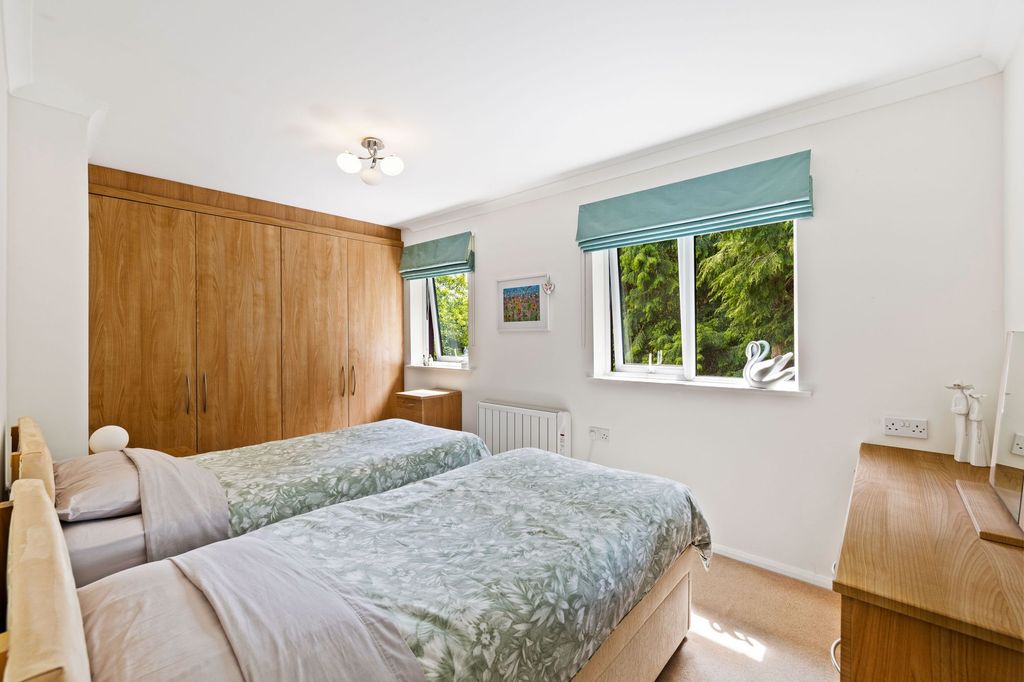 Property photo 3 of 12 Principal Bedroom