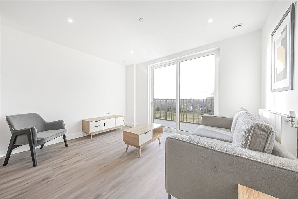 Property photo 3 of 22 Picture No. 06