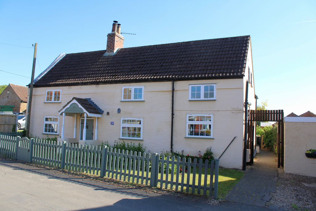 Property photo 1 of 21