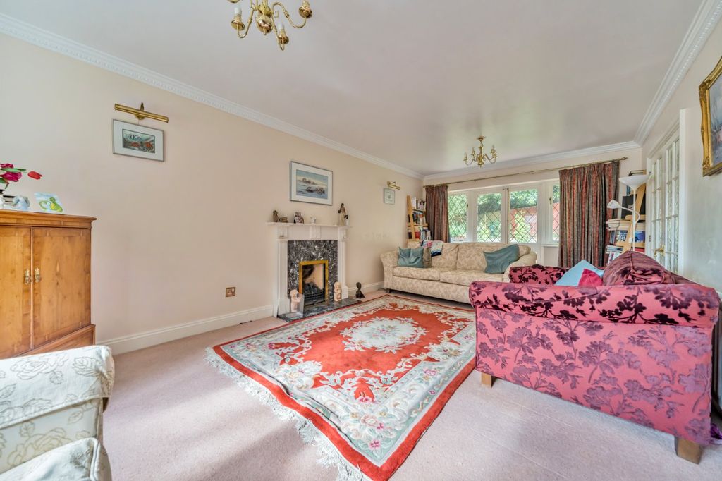 Property photo 2 of 21 Picture No. 01