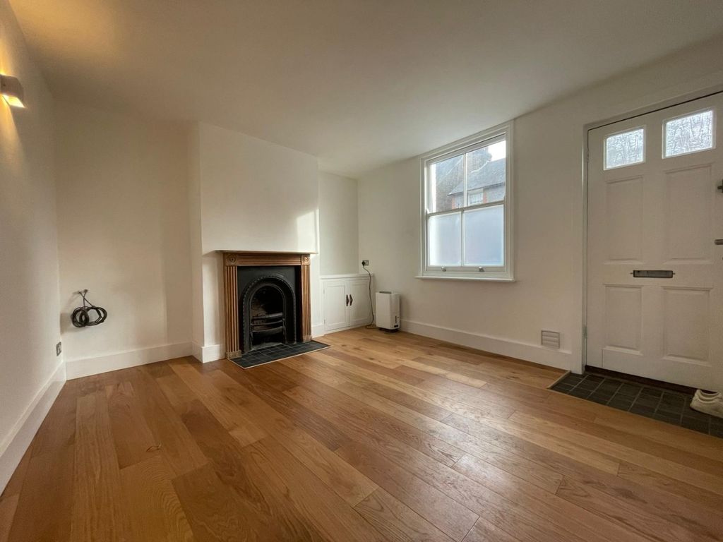 Property photo 3 of 11 4941242