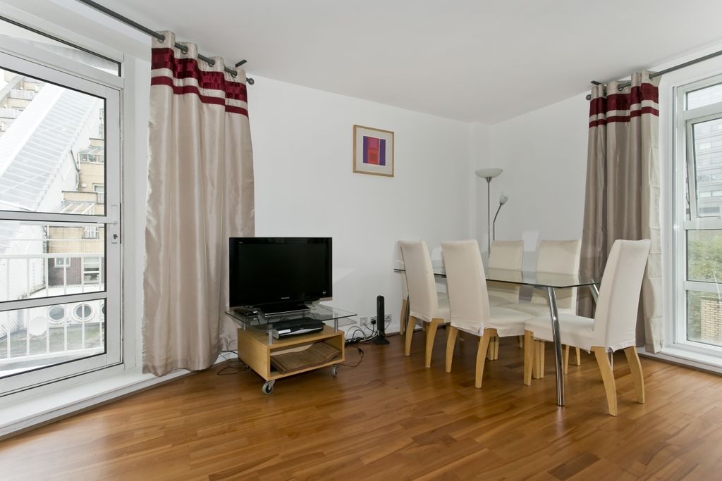 Property photo 3 of 14 Dining Area