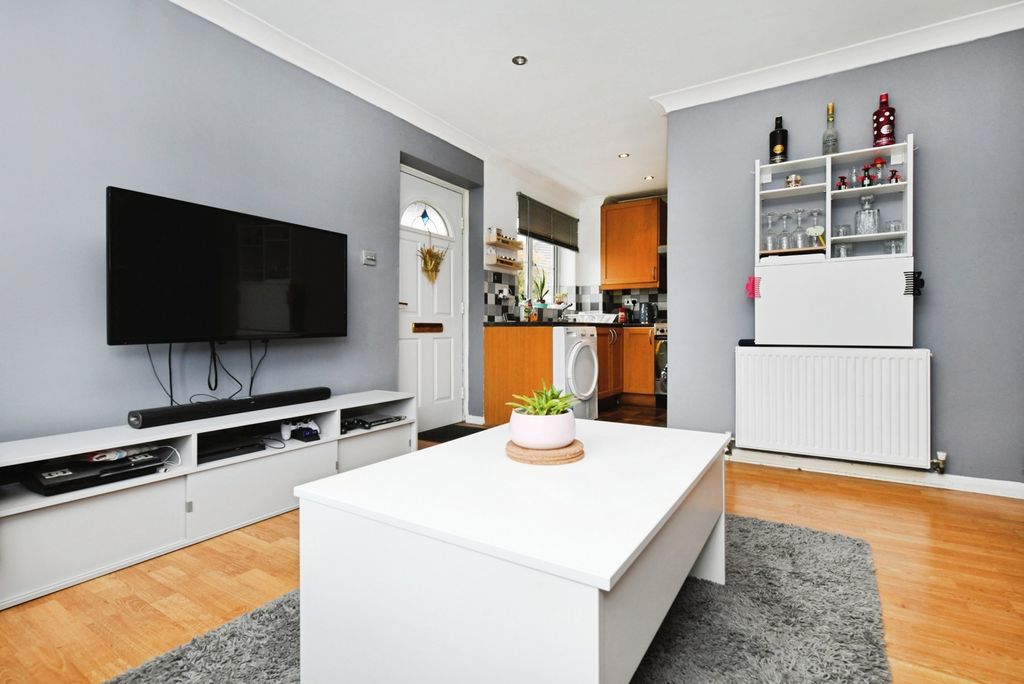 Property photo 3 of 12 Pbox-Img.Jpg