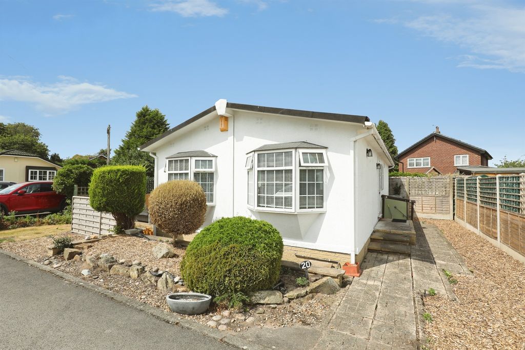Property photo 1 of 18