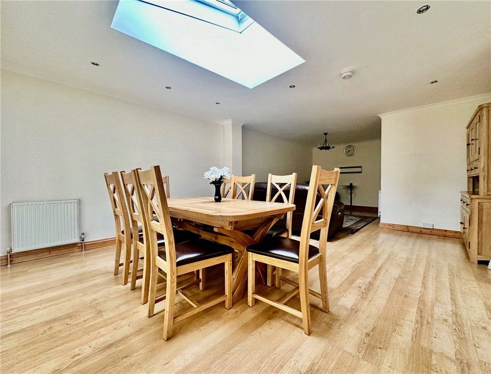 Property photo 2 of 18 Dining Area