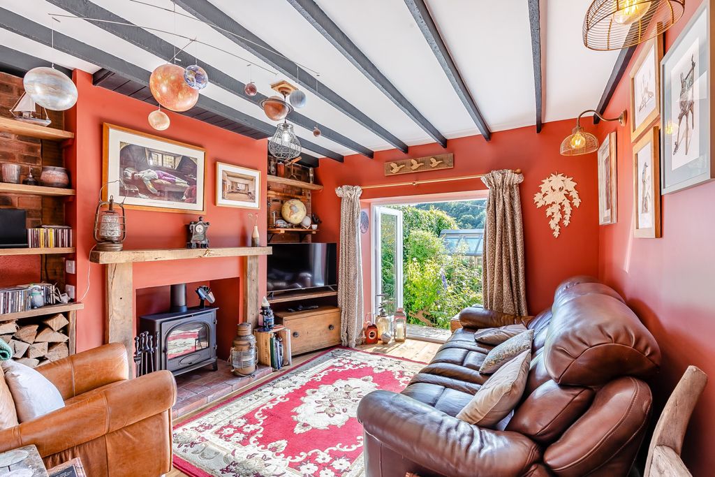 Property photo 3 of 41