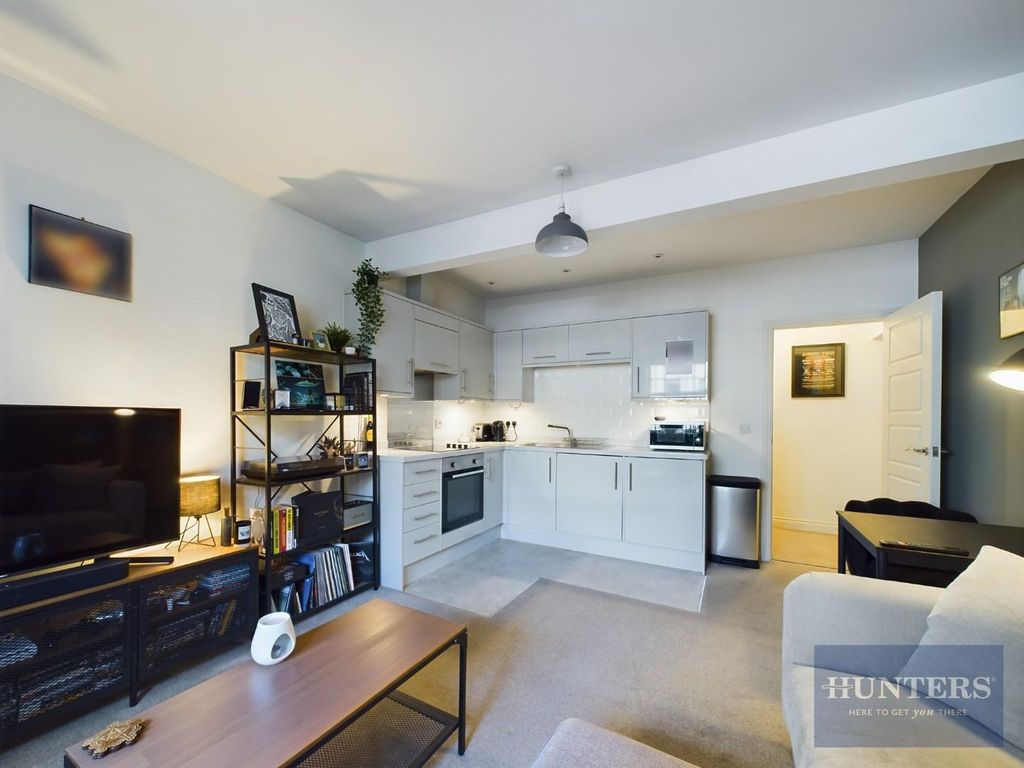 Property photo 3 of 7 Cam02256G0-Pr0038-Still005.Jpg