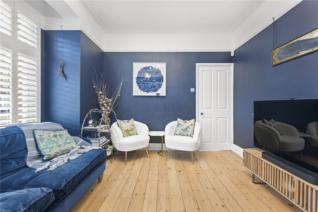 Property photo 3 of 23 Picture No. 02