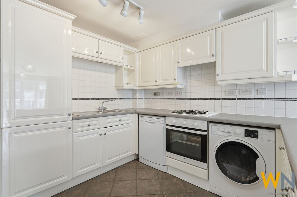 Property photo 3 of 9 Photo 14