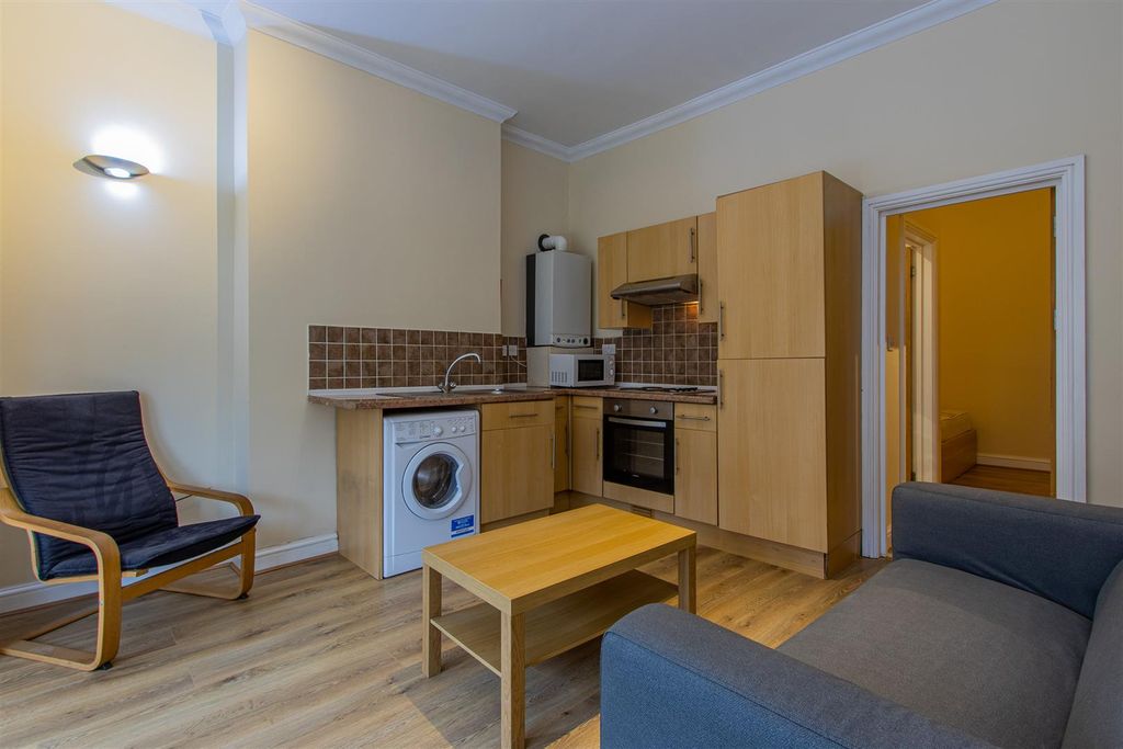 Property photo 2 of 7 Richmond Road 120, 1-3.Jpg